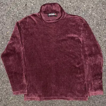 LUCKY STRIKE 버건디 코듀로이 스웨터