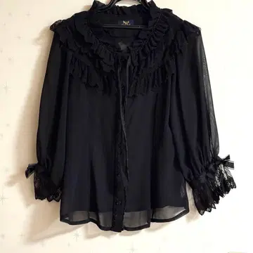 블라우스 블랙 5부 기장 가슴 부분 리본 하자 있음