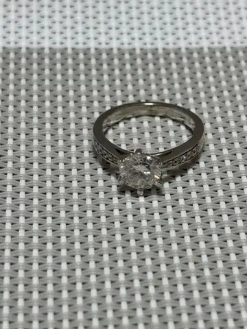 모이사나이트 반지 GRA 인증서 포함