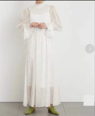 LILY BROWN 라메 컷 자카드 원피스