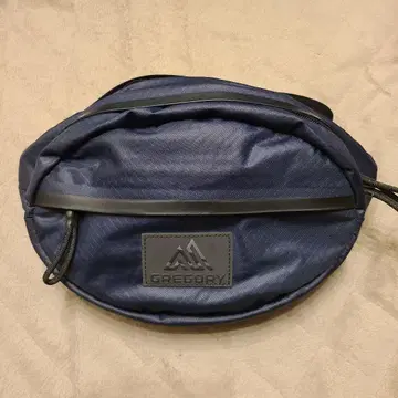 컨디션 최상 그레고리 매트릭스 테일메이트 다크 네이비 TAILMATE