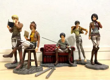 [ 새상품급 5점 일부 접착 있음 ] 제일복권 진격의 거인