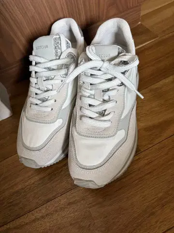 스콧 클럽 스니커즈