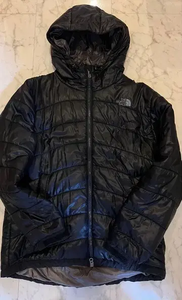 THE NORTH FACE 블랙 다운 자켓