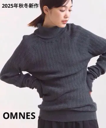 랜덤 골지 터틀넥 소매 주름 긴팔 니트 다크 그레이