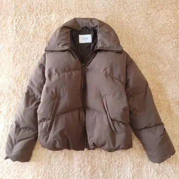 슬로브 이에나 타프타 스탠드 다운 브라운 다운 자켓