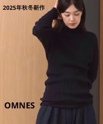 랜덤 골지 터틀넥 소매 주름 긴팔 니트 블랙