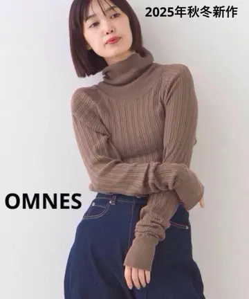 랜덤 골지 터틀넥 소매 주름 긴팔 니트 라이트 브라운