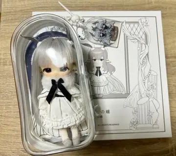 PICCODO 북국의 나방 화이트 박스 앨리스 가격 협의 가능합니다.