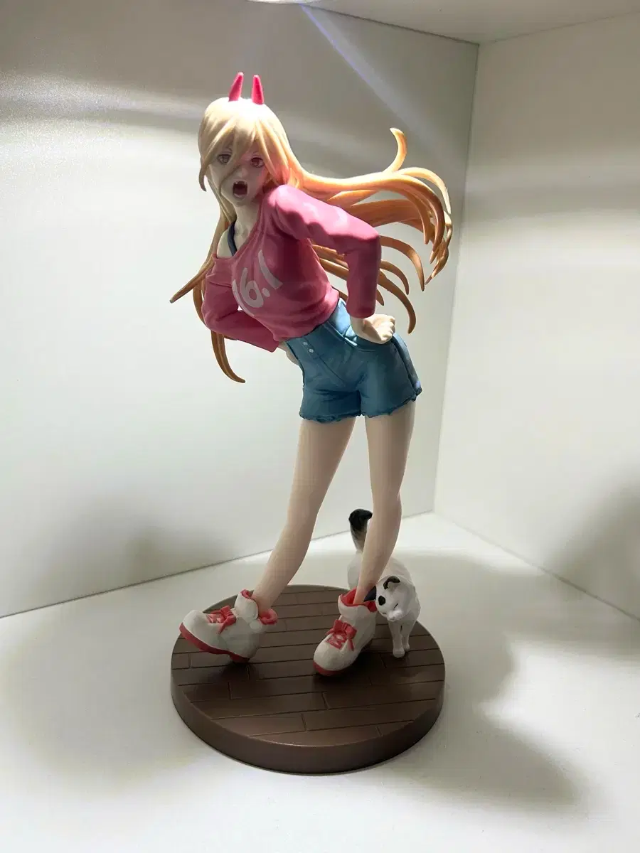 (Final Price Drop) Chainsaw Man Sega Luminasta Power Figure