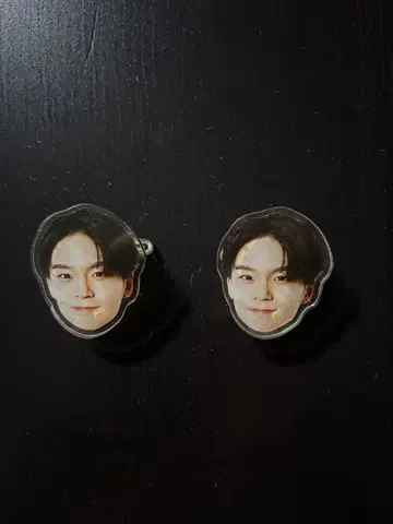 ONE N' ONLY 원엔 레이 아크릴 클립