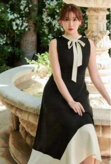 Herlipto Imperia Asymmetric Dress