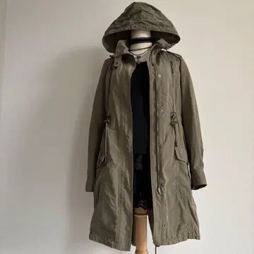 자유구 나일론 롱 피쉬테일 모즈풍 코트