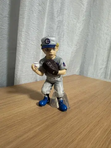 죠죠 엠포리오 피규어