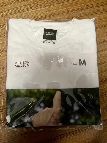 ARTIZON MUSEUM 티셔츠 M 사이즈