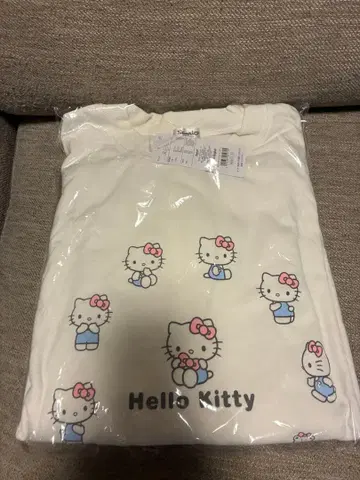 산리오 헬로키티 트레이닝복 키티 산리오