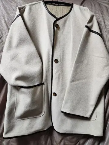 [ 새상품 ] 파이핑 노카라 자켓 아이보리