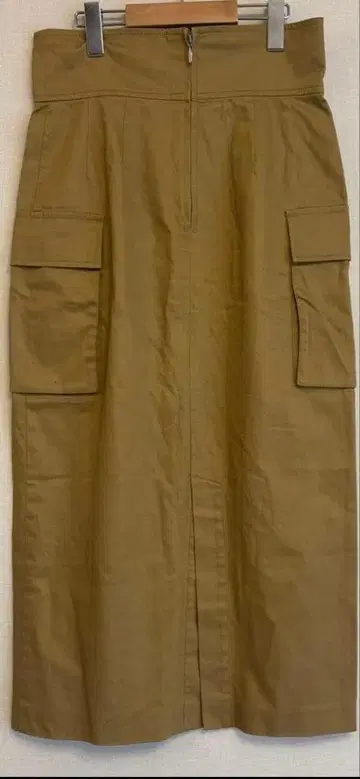 언클레이브 카고 스커트 베이지