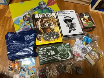 진격의 거인 기타 굿즈 세트