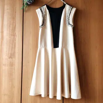 [ 로얄 파티 ] 시스루 슬리브리스 파티 드레스