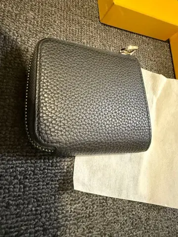 itti 이치 새상품급 가죽 블랙 접이식 지갑