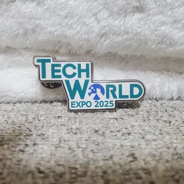 TECH WORLD EXPO 2025 핀 배지