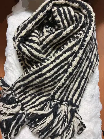 ARMANI EXCHANGE 볼륨 롱 머플러