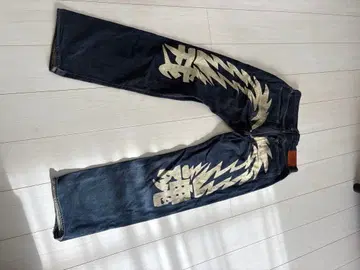 evisu jeans
