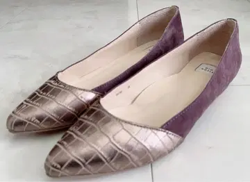 메탈릭 실버 퍼플 스틸레토 플랫슈즈