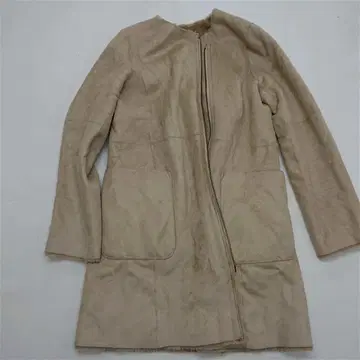 어반 리서치 페이크 무스탕 코트 베이지 계열 38 사이즈