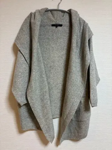 새상품급 MACPHEE 울 캐시미어 후드 부착 니트 가디건