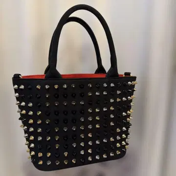 [ 새상품급 ] DIAVEL 스터드 포함 블랙 토트백 어깨끈 포함