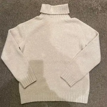 [ Liverano & Liverano ] 터틀넥 스웨터