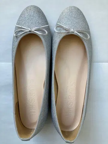 [새상품급] SUaSHI 스웨이시 실버 글리터 발레 슈즈 24.5