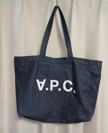 A.P.C. 데님 토트백