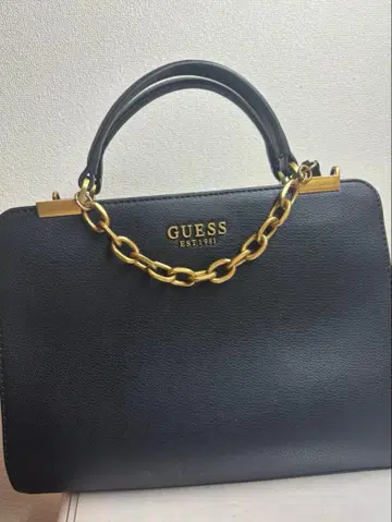 GUESS 블랙 핸드백