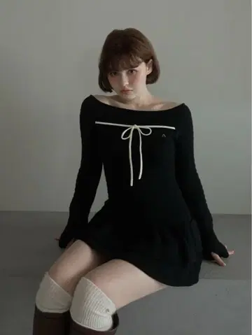 andmary Milky frill mini dress