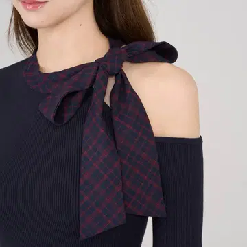 다리치 체크 리본 원숄더 니트 미니 원피스