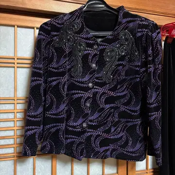 보라색과 블랙 벨벳 자켓과 스커트 세트