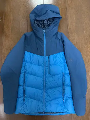 MAMMUT 파랑 다운 자켓 M 사이즈