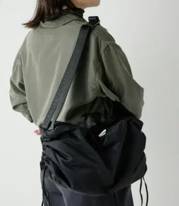 NOMADIS / BOY 크로스 바디백 블랙