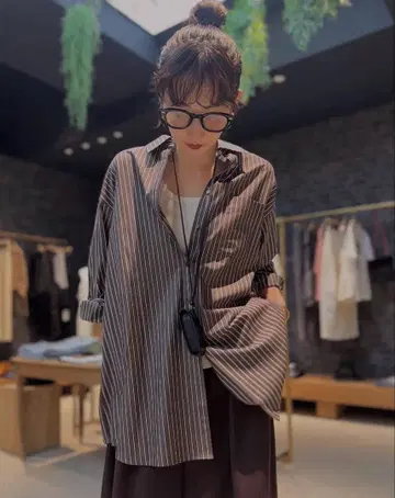 캘런솔로지 스트라이프 셔츠