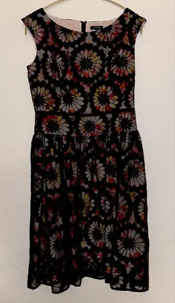 TOCCA 원피스 / 0 사이즈 / 미사용 새상품 / [ 기간 한정 ]