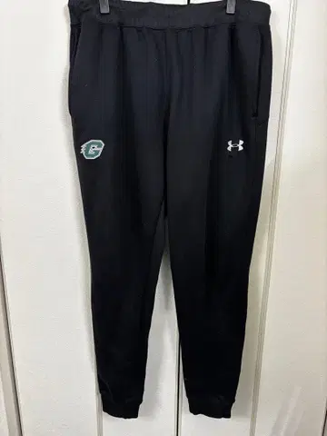 Under Armour GANGSTERS 맨투맨