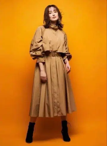 CELFORD 카멜 트렌치코트 36