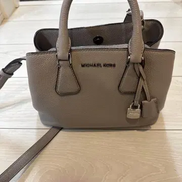 MICHAEL KORS 그레이 숄더백