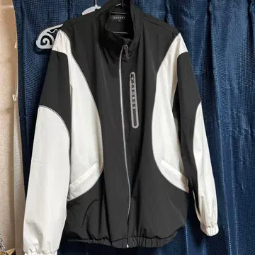 새상품급 CRONOS 나일론 자켓 M 사이즈 택 포함