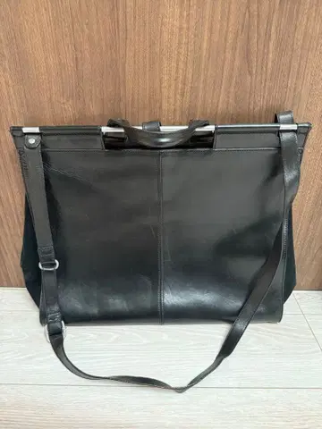 블랙 가죽 비즈니스 백