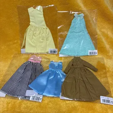 리카짱 캐슬 인형 교실 드레스 세트