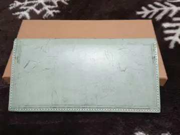 그린 컬러 가죽 장지갑 사용감 있음